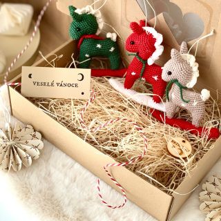 🎄🌟 Koníček na stromeček 🎄🌟 https://www.brimoon.cz/konicek-na-stromecek-zeleny/ #christmas#vanoce #design #homedesign...